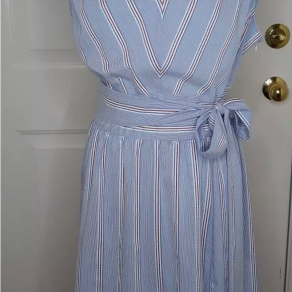 Vineyard Vines Seersucker Nautical Beach Bimini Blue Dress Size 4 NWT - Picture 5 of 9